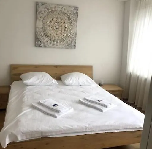 Very Sunny 1br Flat In The Center - West4 *