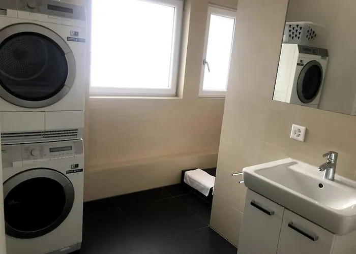 Very Sunny 1br Flat In The Center - West4 *