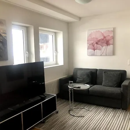 Daire Very Sunny 1br Flat In The Center - West4 *